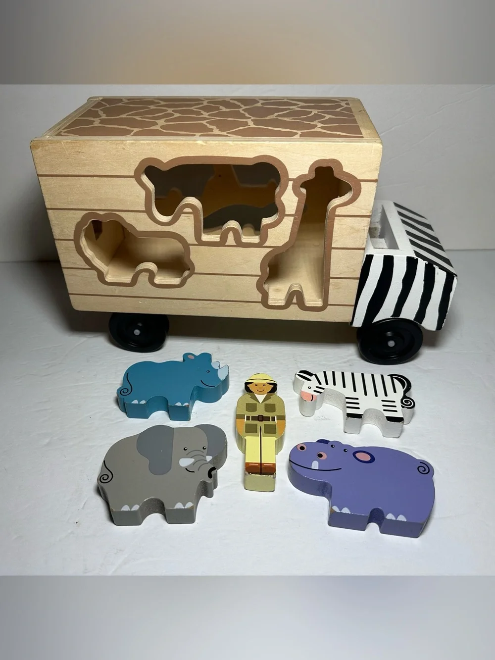 Melissa & Doug‎ Animal Rescue Shape Sorting Truck Wooden Toy 5180